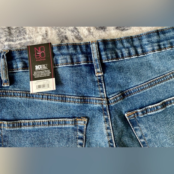 No Boundaries' Boyfriend Jeans Size 1 - Picture 9 of 11